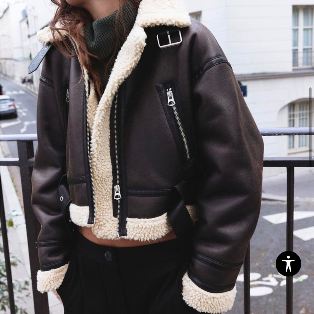 ZARA DOUBLE SIDED SHORT JACKET